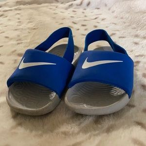 Boys Nike Sandals Size 7/8